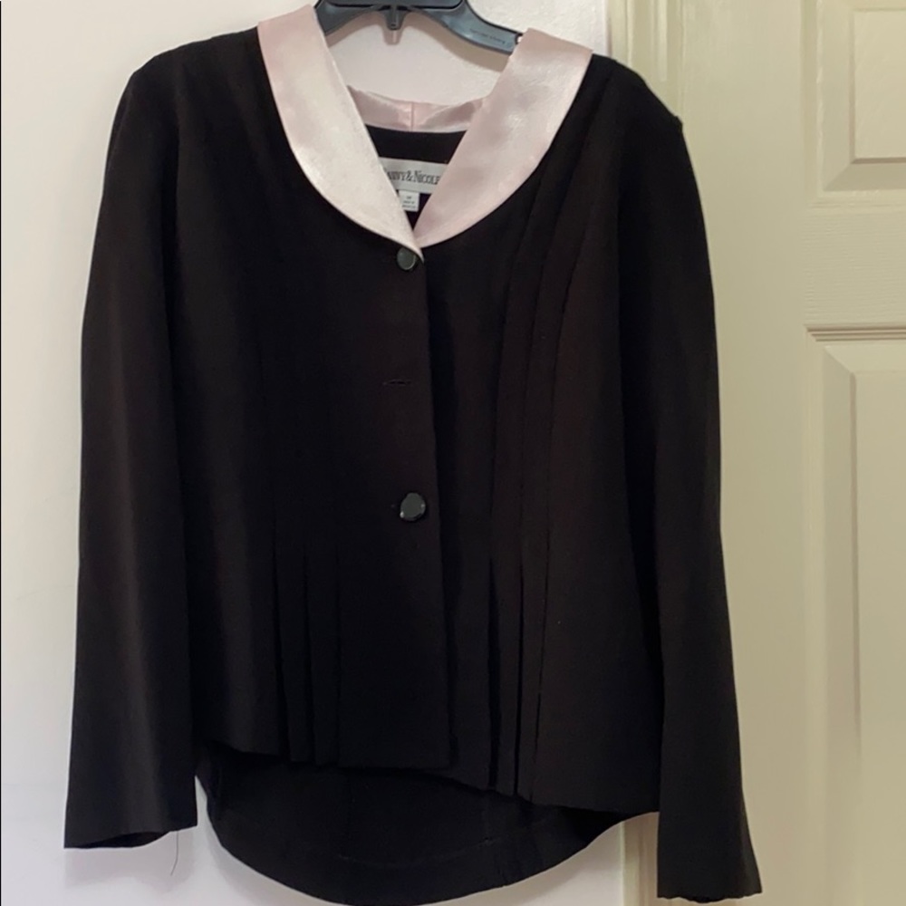 Women’s Pants suit